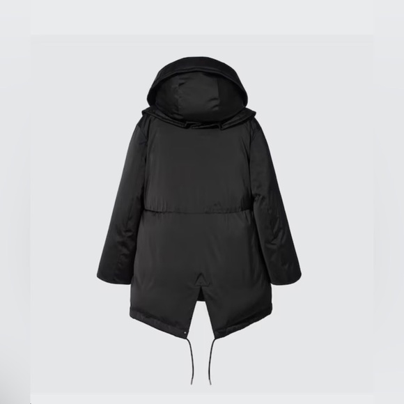 Uniqlo Down Jacket - Picture 4 of 16